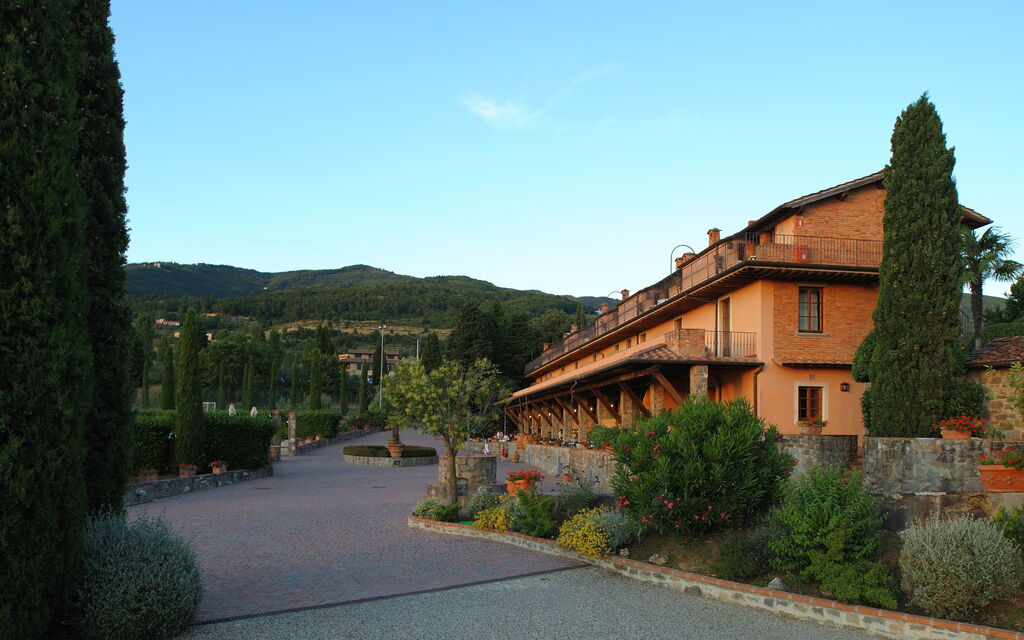 La Piazza Di San Donato: la-piazza-di-san-donato-reggello-multiproperty-external