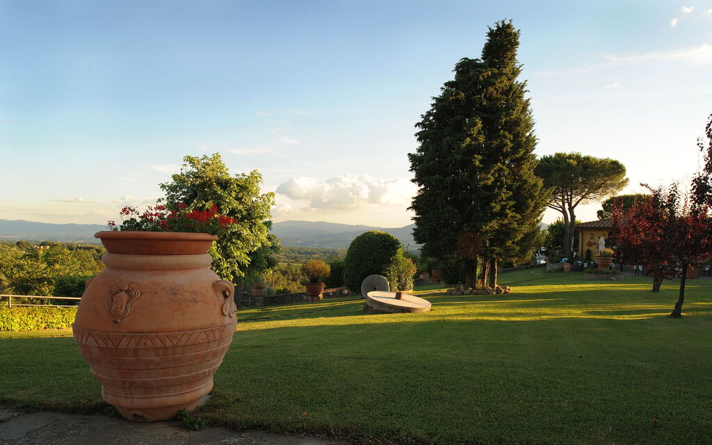 La Piazza Di San Donato: la-piazza-di-san-donato-reggello-multiproperty-external