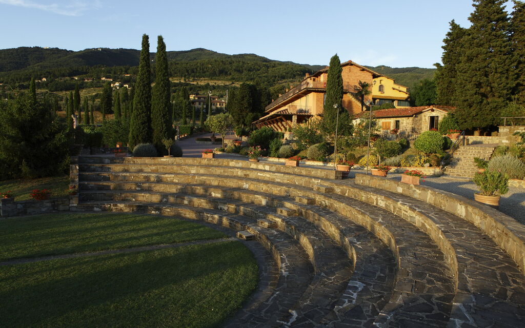 La Piazza Di San Donato: la-piazza-di-san-donato-reggello-multiproperty-external