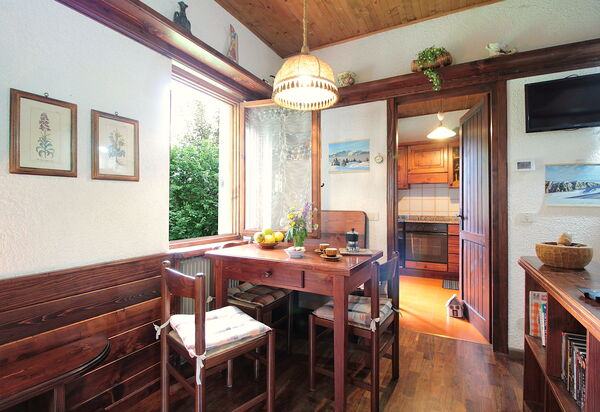 Chalet Giove: Autumn, Kitchen, Spring, Summer