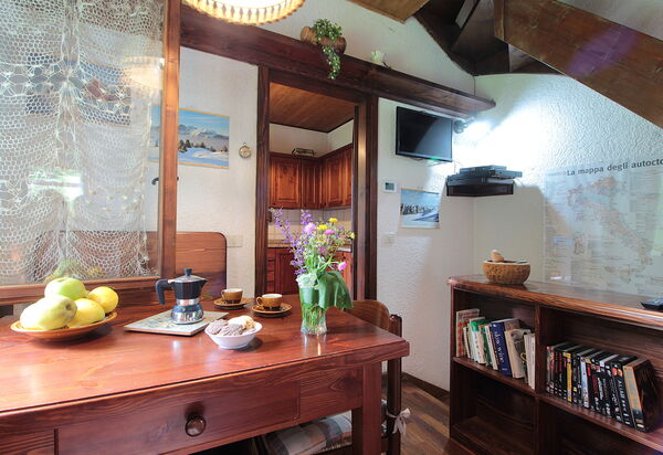 Chalet Giove: Autumn, Kitchen, Spring, Summer