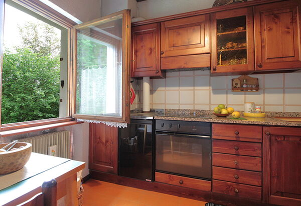 Chalet Giove: Autumn, Kitchen, Spring, Summer