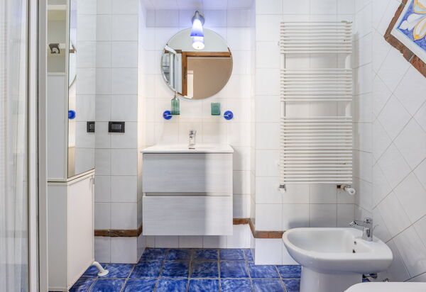 Casa Olivia With Garden And Wifi: Autumn, Bathroom, Spring, Summer