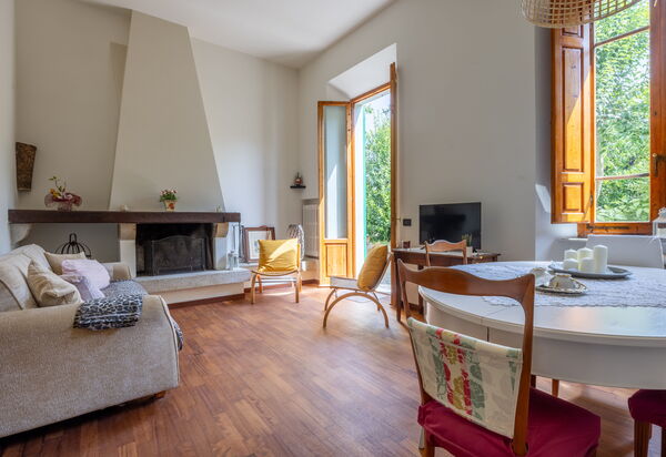 Casa Olivia With Garden And Wifi: Autumn, Living Room, Spring, Summer