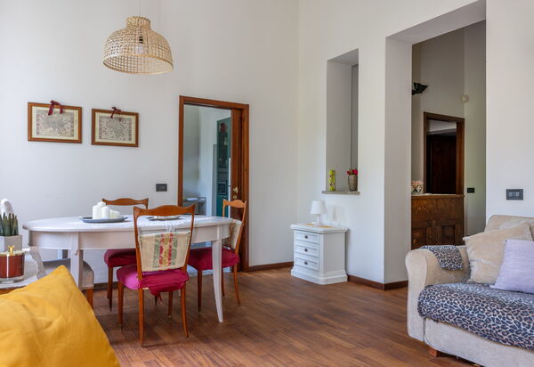 Casa Olivia With Garden And Wifi: Autumn, Living Room, Spring, Summer