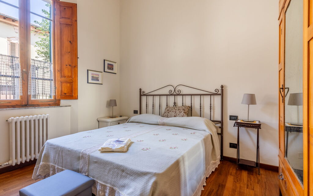 Casa Olivia With Garden And Wifi: Autumn, Bedroom, Spring, Summer