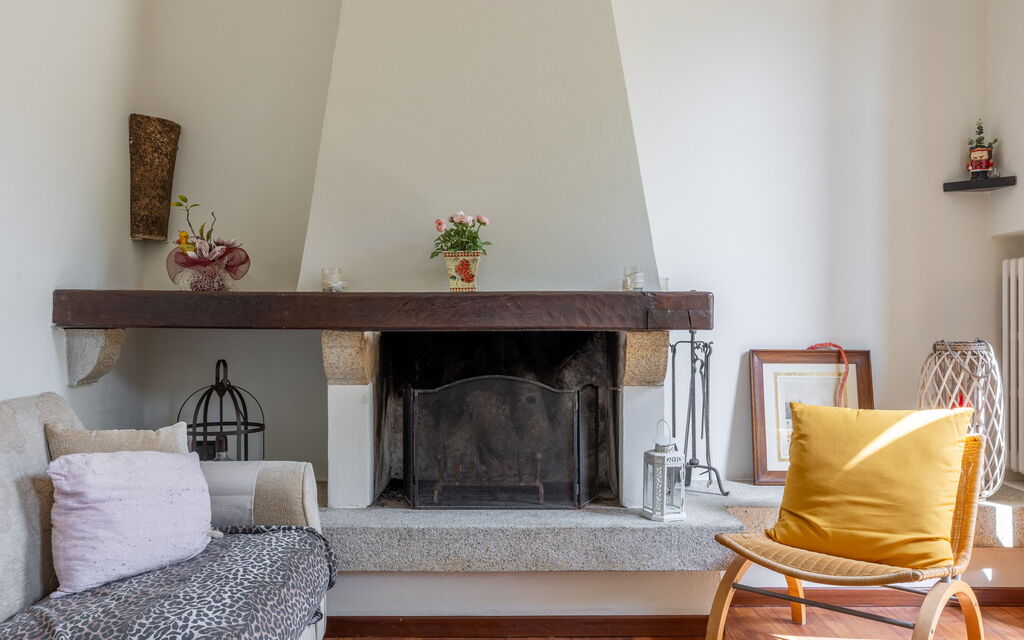 Casa Olivia With Garden And Wifi: Autumn, Living Room, Spring, Summer