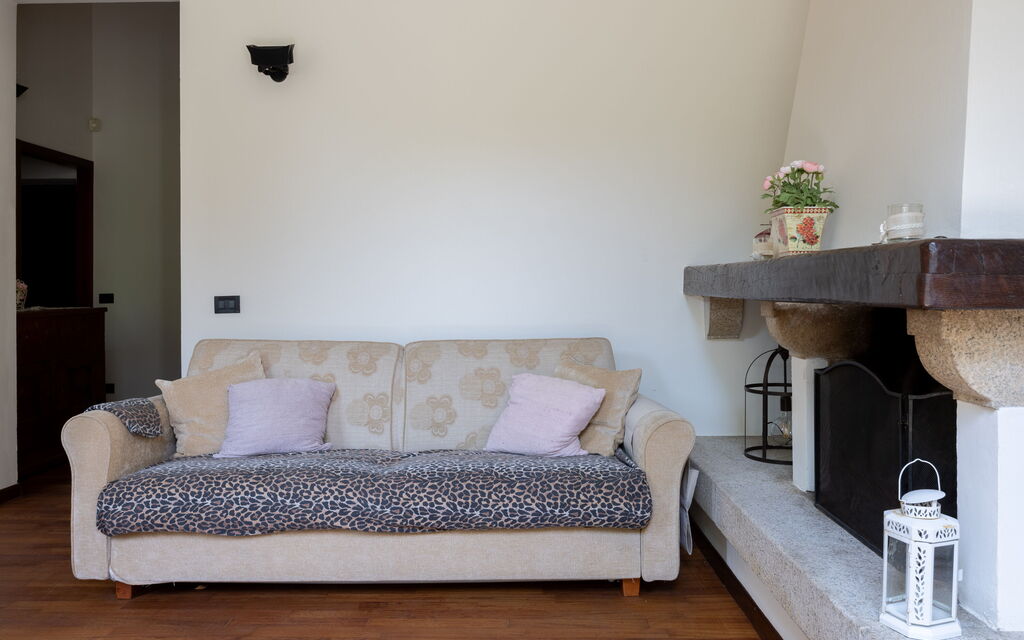 Casa Olivia With Garden And Wifi: Autumn, Living Room, Spring, Summer