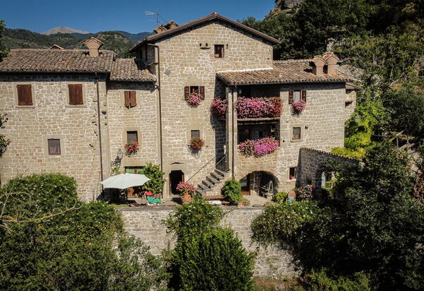 Agriturismo Arcera: Autumn, Main Entrance, Spring, Summer