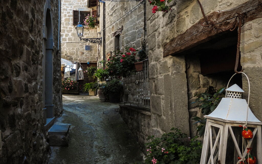 Agriturismo Arcera: Autunno, Estate, Esterni, Primavera