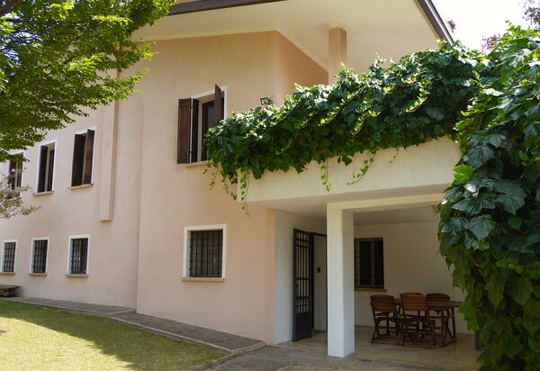 Villa Rosa Apartment: Autumn, Main Entrance, Spring, Summer