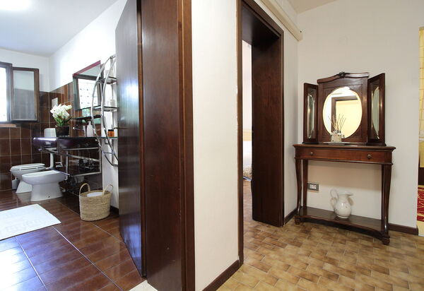 Villa Rosa Apartment: Autumn, Spring, Summer