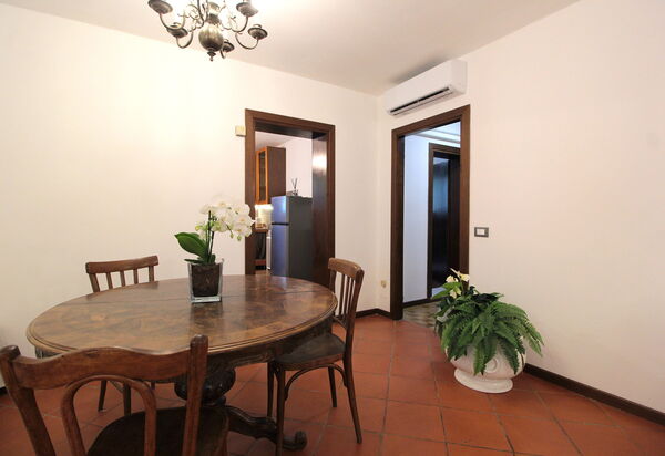 Villa Rosa Apartment: Autumn, Kitchen, Spring, Summer