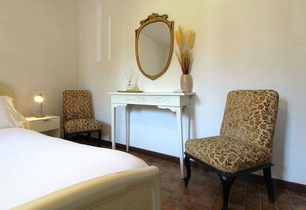 Villa Rosa Apartment: Autumn, Bedroom, Spring, Summer