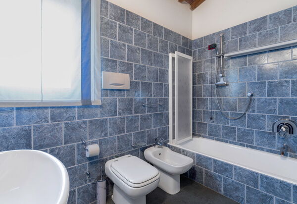 Villa Torre With Pool And Ac: Autumn, Bathroom, Spring, Summer