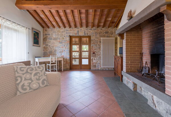 Villa Torre With Pool And Ac: Autumn, Living Room, Spring, Summer
