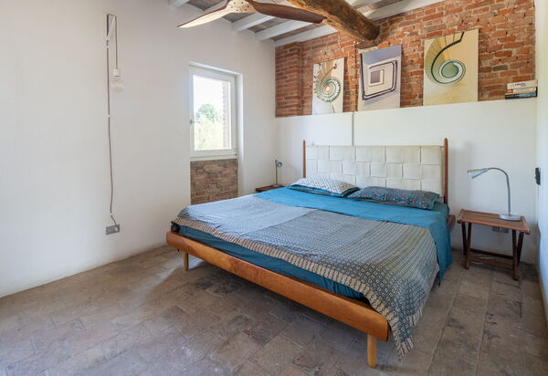 Villa Poggio Zucchino, Pool, Wellness, Piacenza: Autumn, Bedroom, Spring, Summer