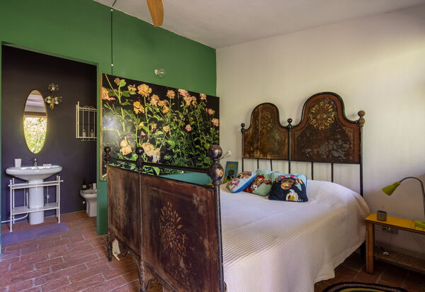 Villa Poggio Zucchino, Pool, Wellness, Piacenza: Autumn, Bedroom, Spring, Summer