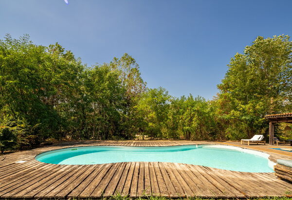 Villa Poggio Zucchino, Pool, Wellness, Piacenza: Autumn, Pool, Spring, Summer