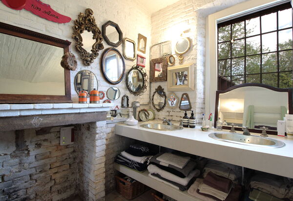 Villa Poggio Zucchino, Pool, Wellness, Piacenza: Autumn, Bathroom, Spring, Summer