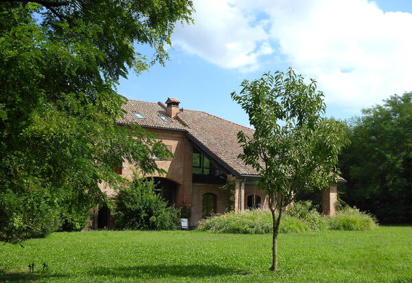 Villa Poggio Zucchino, Pool, Wellness, Piacenza: Autumn, Garden, Spring, Summer
