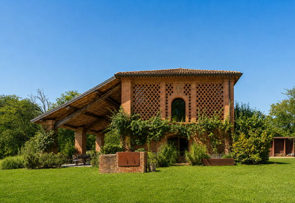 Villa Poggio Zucchino, Pool, Wellness, Piacenza: Autumn, Garden, Spring, Summer