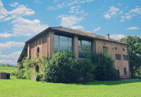 Villa Poggio Zucchino, Pool, Wellness, Piacenza: Autumn, Garden, Spring, Summer