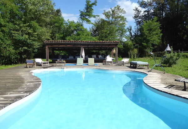Villa Poggio Zucchino, Pool, Wellness, Piacenza: Autumn, Pool, Spring, Summer
