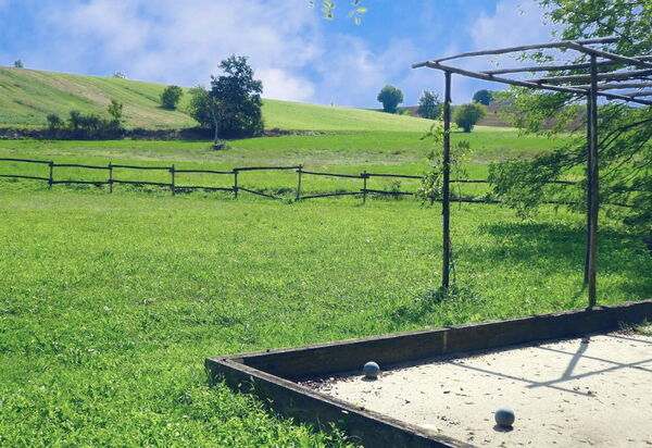 Villa Poggio Zucchino, Pool, Wellness, Piacenza: Autumn, Garden, Spring, Summer