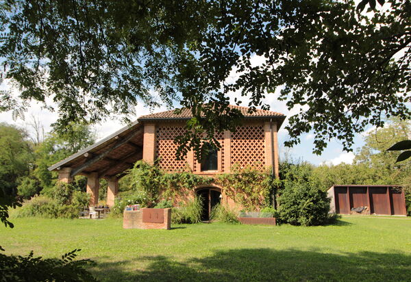 Villa Poggio Zucchino, Pool, Wellness, Piacenza: Autumn, Garden, Spring, Summer