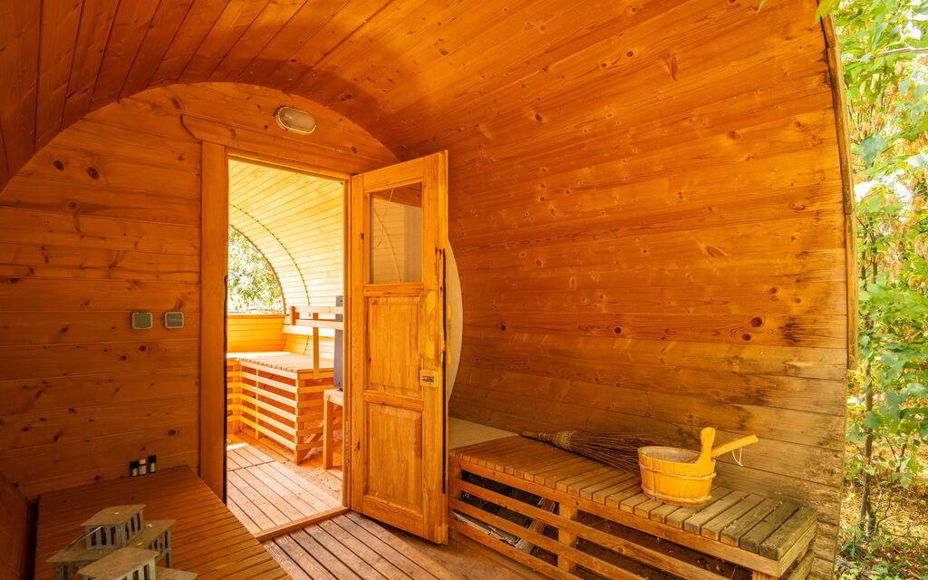 Villa Poggio Zucchino, Pool, Wellness, Piacenza: Autunno, Benessere, Estate, Primavera
