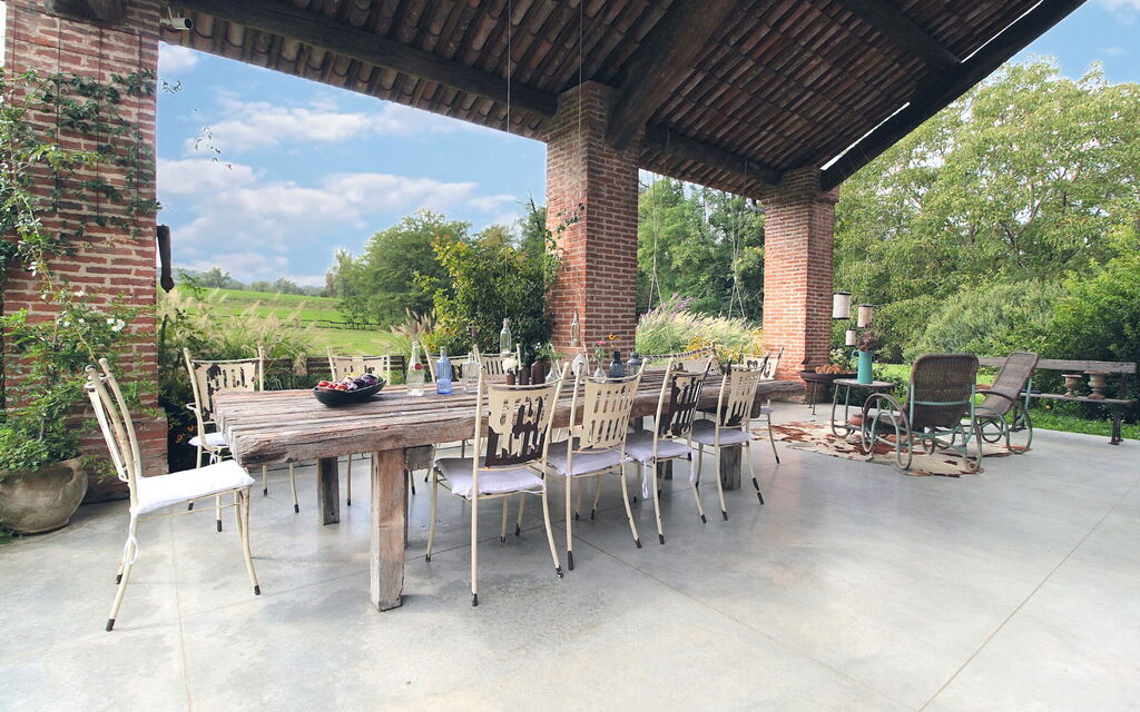 Villa Poggio Zucchino, Pool, Wellness, Piacenza: Autumn, Garden, Spring, Summer