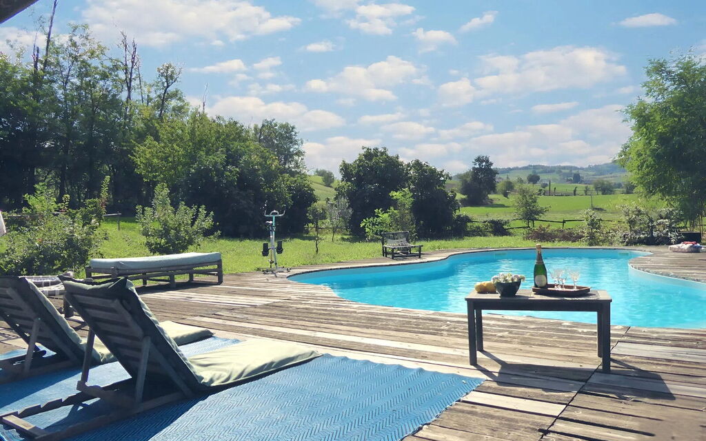 Villa Poggio Zucchino, Pool, Wellness, Piacenza: Autumn, Pool, Spring, Summer