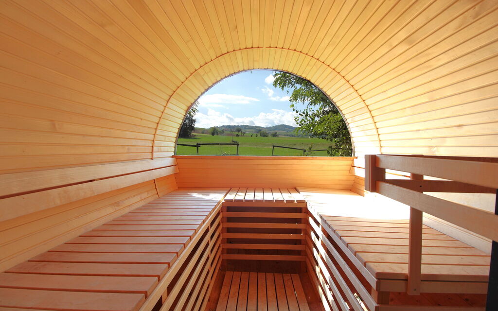 Villa Poggio Zucchino, Pool, Wellness, Piacenza: Autumn, Garden, Spring, Summer