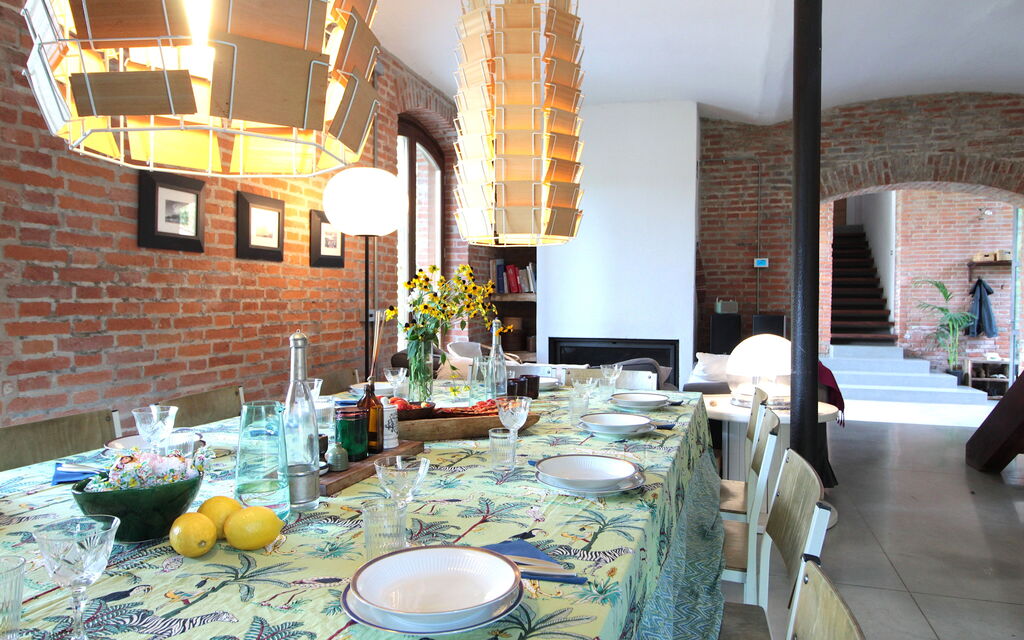 Villa Poggio Zucchino, Pool, Wellness, Piacenza: Autumn, Spring, Summer