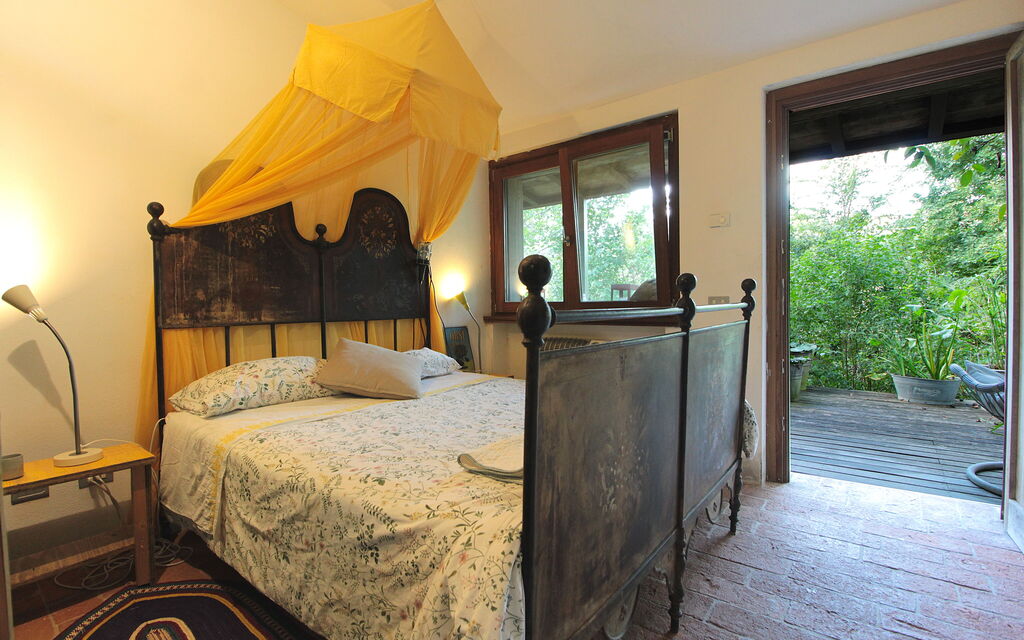 Villa Poggio Zucchino, Pool, Wellness, Piacenza: Autumn, Spring, Summer