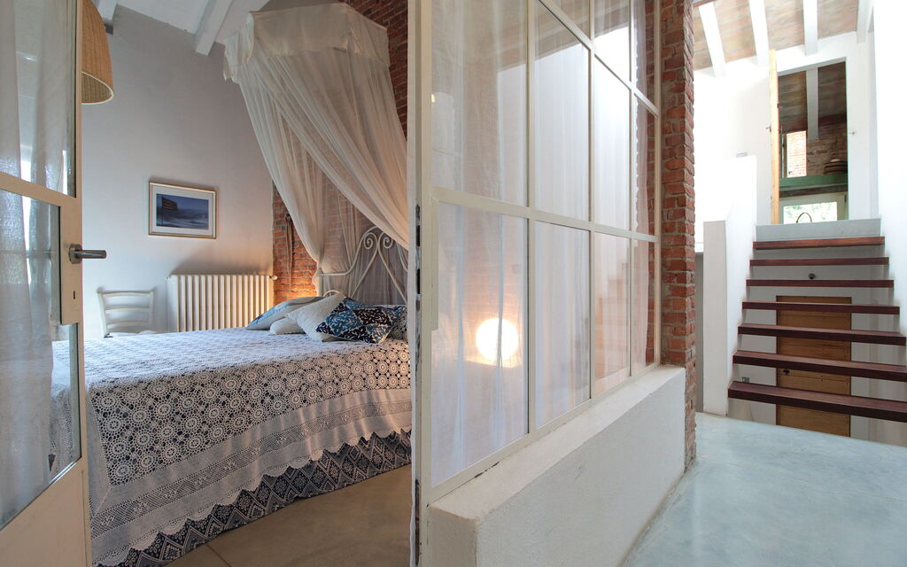 Villa Poggio Zucchino, Pool, Wellness, Piacenza: Autumn, Spring, Summer