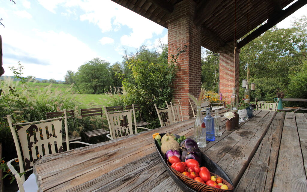 Villa Poggio Zucchino, Pool, Wellness, Piacenza: Autumn, Spring, Summer