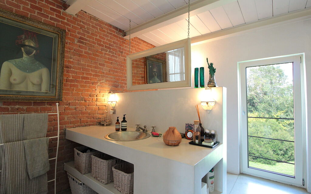 Villa Poggio Zucchino, Pool, Wellness, Piacenza: Autumn, Bathroom, Spring, Summer