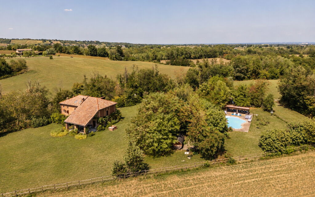 Villa Poggio Zucchino, Pool, Wellness, Piacenza: Autunno, Estate, Giardino, Primavera