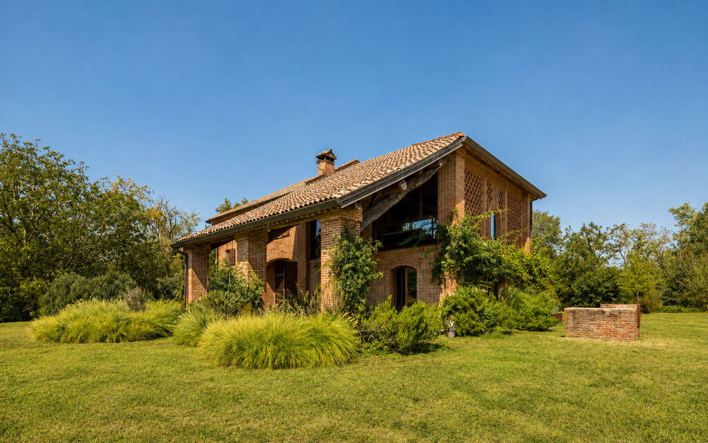 Villa Poggio Zucchino, Pool, Wellness, Piacenza: Autunno, Estate, Giardino, Primavera, Vista Panoramica