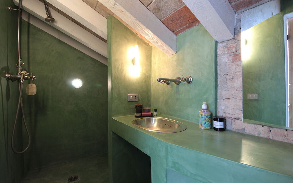 Villa Poggio Zucchino, Pool, Wellness, Piacenza: Autumn, Bathroom, Spring, Summer