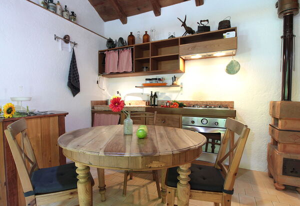 Chalet Fagarè, Pool, Sauna, Prosecco Hills: Autumn, Kitchen, Spring, Summer