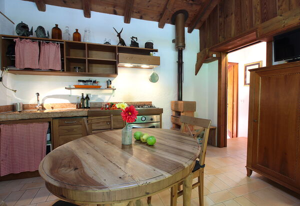 Chalet Fagarè, Pool, Sauna, Prosecco Hills: Autumn, Kitchen, Spring, Summer