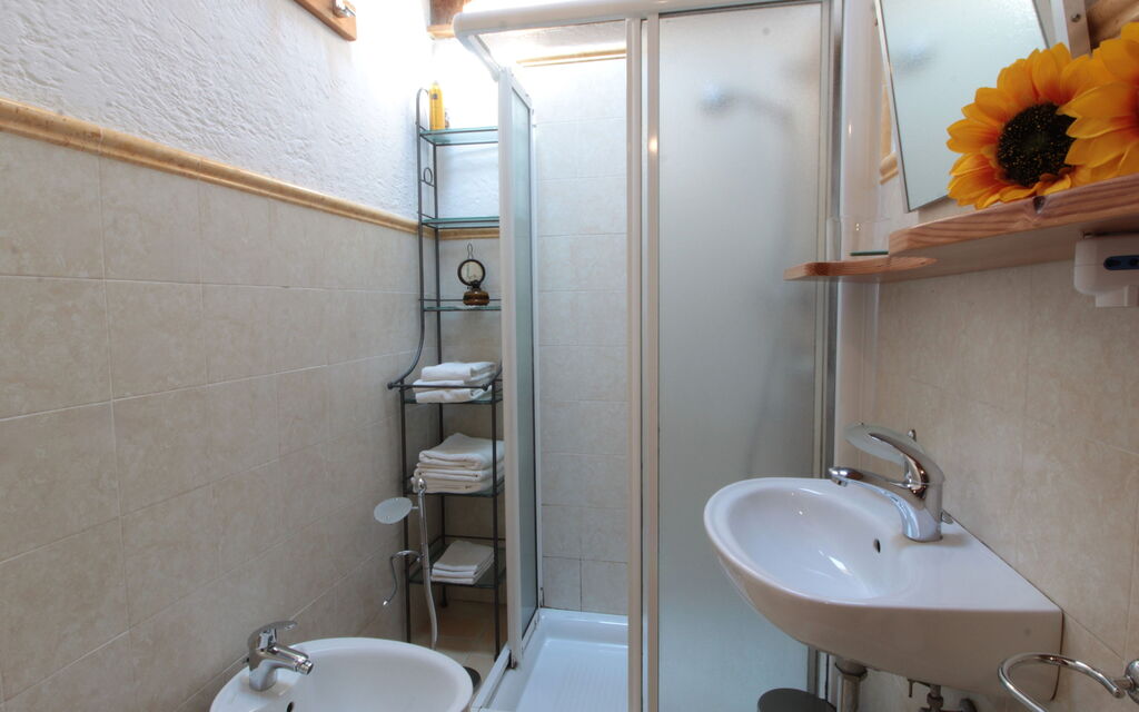 Chalet Fagarè, Pool, Sauna, Prosecco Hills: Autumn, Bathroom, Spring, Summer