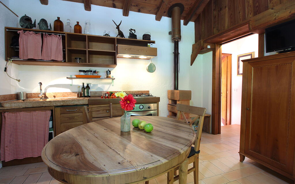 Chalet Fagarè, Pool, Sauna, Prosecco Hills: Autumn, Kitchen, Spring, Summer