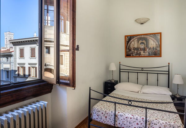 Cuore Di Firenze Apartment: Autumn, Bedroom, Spring, Summer