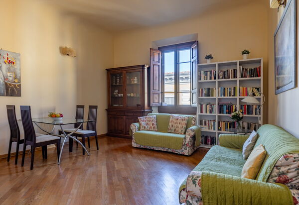 Cuore Di Firenze Apartment: Autumn, Living Room, Spring, Summer