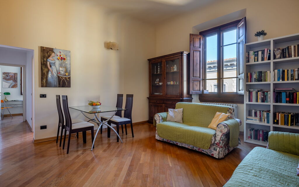 Cuore Di Firenze Apartment: Autunno, Estate, Primavera, Sala da pranzo, Soggiorno