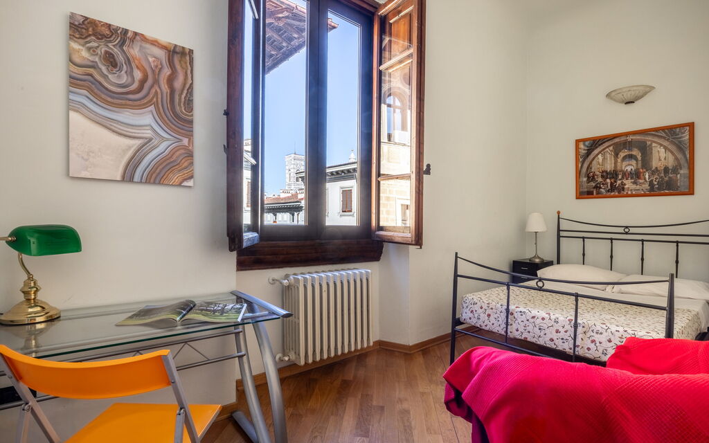 Cuore Di Firenze Apartment: Autunno, Camera da letto, Estate, Primavera